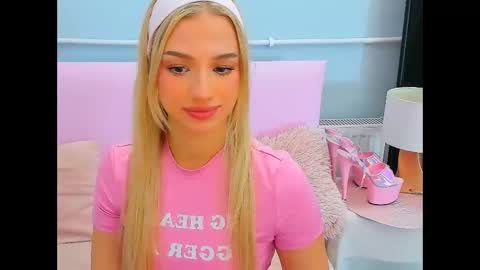 Eve online show from October 22, 2025, 3:56 pm