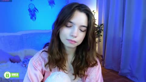 evi_brook online show from April 3, 2026, 12:25 pm