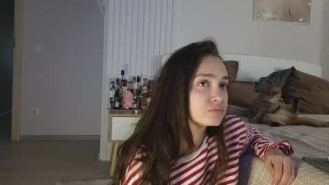 evi_woow online show from April 30, 2026, 8:57 pm