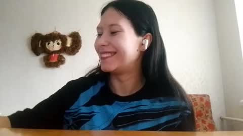 Snapshot of eviaginsberg chatting on December 19, 2025, 10:55 am Kate online show from December 19, 2025, 10:55 am