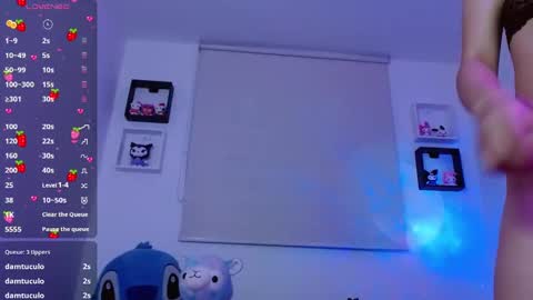 Snapshot of evie_cloud chatting on February 15, 2025, 7:06 am Evie Cloud online show from February 15, 2025, 7:06 am