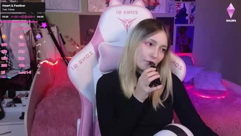 Evie online show from December 17, 2024, 4:01 am