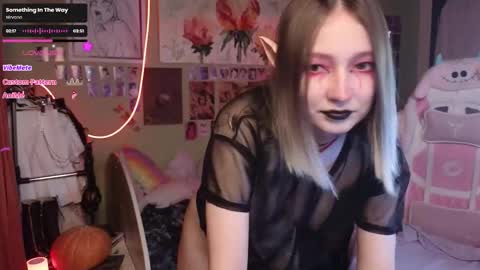 Evie online show from October 30, 2025, 9:26 pm