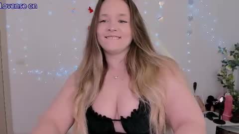 Snapshot of evilla_brill chatting on June 13, 2026, 10:24 am evilla_brill online show from June 13, 2026, 10:24 am