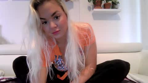 Badblondebunny online show from October 8, 2025, 9:12 pm