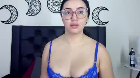 Evolet online show from January 18, 2026, 11:25 am