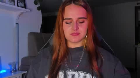 EVY online show from February 14, 2026, 4:53 am