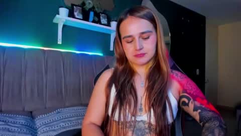 EVY online show from July 22, 2026, 1:19 am
