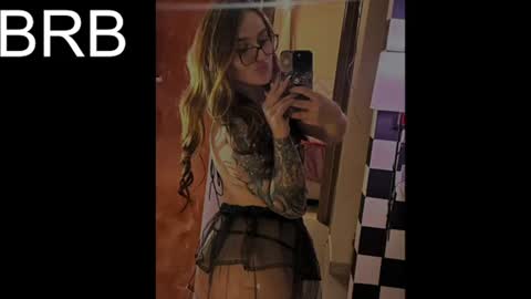 EVY online show from August 6, 2026, 2:02 am