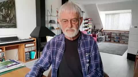 Naaktloper online show from June 4, 2026, 1:17 pm