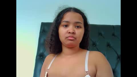 Snapshot of exclusivecourtney chatting on June 3, 2026, 6:38 am courtney online show from June 3, 2026, 6:38 am