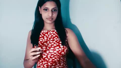 tiara online show from April 15, 2026, 10:44 am