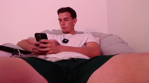 Snapshot of exi111 chatting on September 30, 2025, 7:30 pm Exi111 online show from September 30, 2025, 7:30 pm