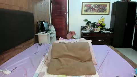 Snapshot of exotic_angel69 chatting on February 15, 2026, 1:46 am voloptous mommy angel online show from February 15, 2026, 1:46 am