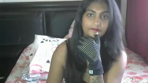 Snapshot of exotic_queen01 chatting on June 1, 2026, 10:06 am Amber online show from June 1, 2026, 10:06 am