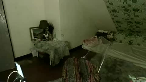 Snapshot of exoticapril01 chatting on December 21, 2025, 1:40 pm exoticapril01 online show from December 21, 2025, 1:40 pm