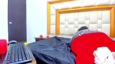 Snapshot of exoticbigmandx chatting on March 6, 2025, 3:35 pm Mandy online show from March 6, 2025, 3:35 pm