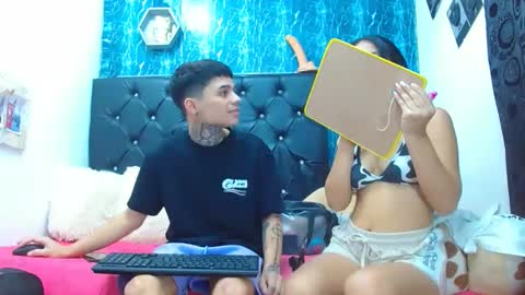 exotichot_couple online show from March 3, 2025, 11:35 pm