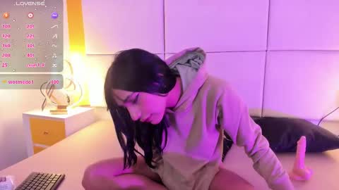 Velvet  online show from March 11, 2026, 12:11 pm