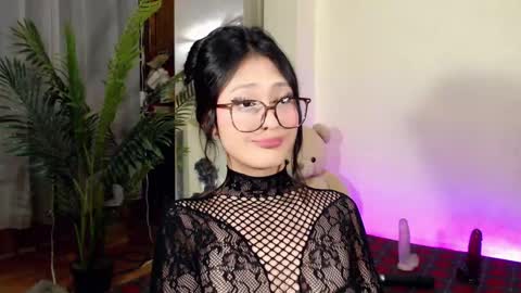 Candy  online show from January 5, 2025, 2:41 pm