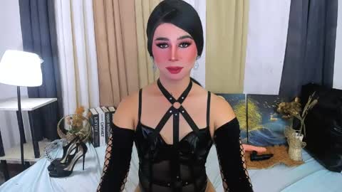 expensive_elise online show from April 24, 2026, 4:31 pm
