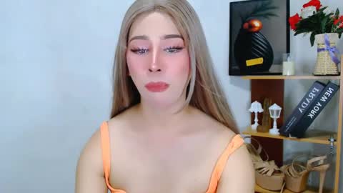 Snapshot of expensive_elise chatting on May 20, 2026, 6:41 am expensive_elise online show from May 20, 2026, 6:41 am