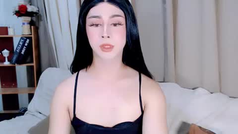 Snapshot of expensive_elise chatting on June 12, 2026, 12:26 pm expensive_elise online show from June 12, 2026, 12:26 pm