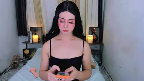 Snapshot of expensive_elise chatting on June 17, 2026, 10:39 am expensive_elise online show from June 17, 2026, 10:39 am