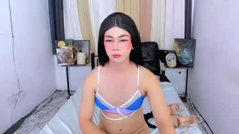 expensive_elise online show from June 29, 2026, 10:37 am