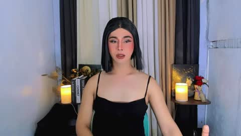 expensive_elise online show from July 12, 2026, 8:38 am