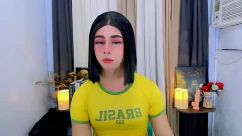 expensive_elise online show from July 22, 2026, 7:27 pm