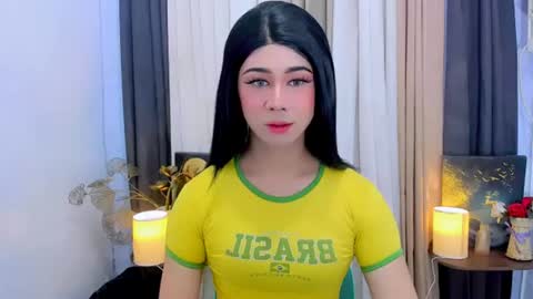 expensive_elise online show from July 28, 2026, 11:50 am