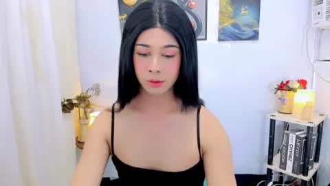 expensive_elise online show from July 30, 2026, 4:28 pm