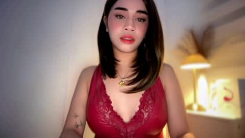 Snapshot of expensivets_chloe chatting on April 3, 2026, 5:00 pm chloee online show from April 3, 2026, 5:00 pm