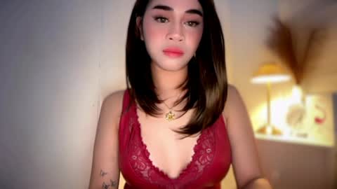 Snapshot of expensivets_chloe chatting on April 4, 2026, 5:32 pm chloee online show from April 4, 2026, 5:32 pm