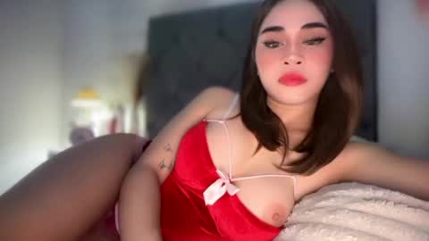 Snapshot of expensivets_chloe chatting on May 3, 2026, 1:28 pm chloee online show from May 3, 2026, 1:28 pm