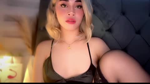 Snapshot of expensivets_chloe chatting on May 24, 2026, 5:29 pm chloee online show from May 24, 2026, 5:29 pm