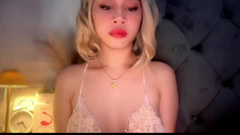 Snapshot of expensivets_chloe chatting on May 25, 2026, 10:16 pm chloee online show from May 25, 2026, 10:16 pm
