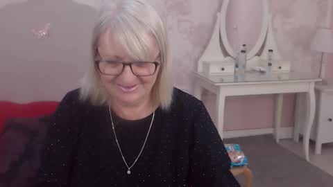 Alana online show from May 1, 2026, 10:25 pm