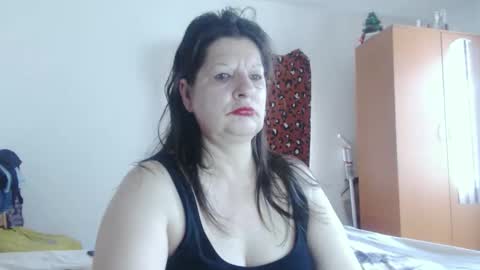 Snapshot of extasymature chatting on June 1, 2026, 5:42 am ExtasyMature online show from June 1, 2026, 5:42 am