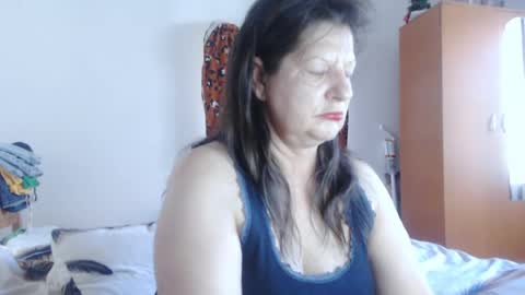 Snapshot of extasymature chatting on June 17, 2026, 5:32 am ExtasyMature online show from June 17, 2026, 5:32 am