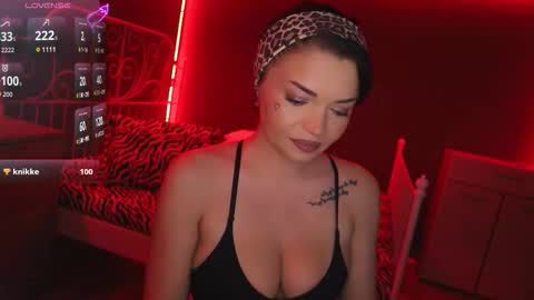 Snapshot of extra_topping chatting on September 17, 2025, 4:19 pm extra_topping online show from September 17, 2025, 4:19 pm