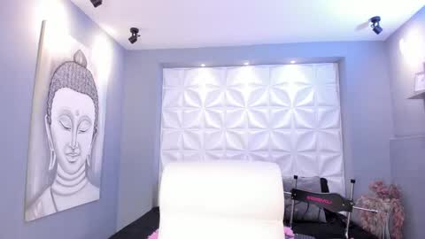 Nina online show from March 13, 2026, 2:12 pm