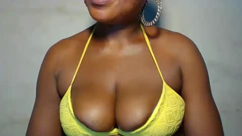 Snapshot of extremelywetgirl_ chatting on April 14, 2026, 10:38 pm extremelywetgirl_ online show from April 14, 2026, 10:38 pm