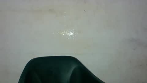 Snapshot of extremelywetgirl_ chatting on April 23, 2026, 8:35 am extremelywetgirl_ online show from April 23, 2026, 8:35 am