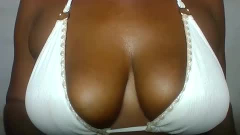 Snapshot of extremelywetgirl_ chatting on April 25, 2026, 6:27 am extremelywetgirl_ online show from April 25, 2026, 6:27 am