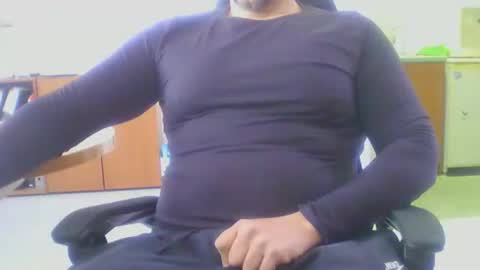 Snapshot of extrex2 chatting on March 17, 2026, 10:07 am derssing online show from March 17, 2026, 10:07 am