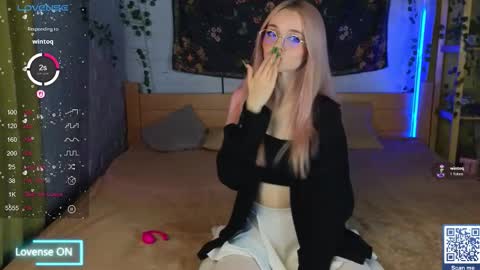 Snapshot of exxxcore_ chatting on October 19, 2025, 7:53 am exxxcore_ online show from October 19, 2025, 7:53 am