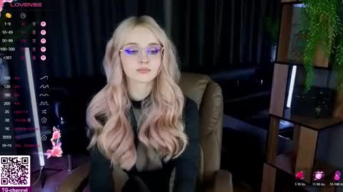 Snapshot of exxxcore_ chatting on November 6, 2025, 6:53 pm exxxcore_ online show from November 6, 2025, 6:53 pm