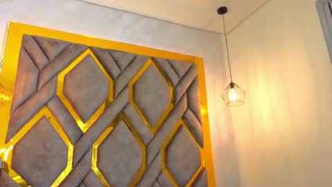 Snapshot of ey_im_simone_ chatting on June 15, 2026, 11:56 am online show from June 15, 2026, 11:56 am